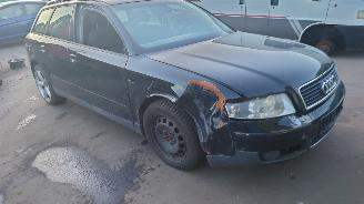 Audi A4 2001 2.0 20v ALT FTX Zwart LY9B onderdelen picture 7