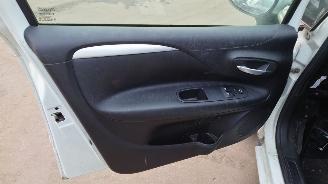 Fiat Punto Evo 2010 1.4 16v 955A6 Wit 296 onderdelen picture 8