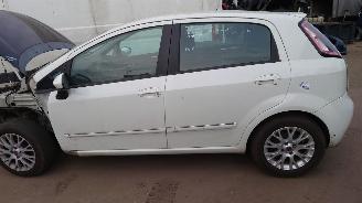 Fiat Punto Evo 2010 1.4 16v 955A6 Wit 296 onderdelen picture 2