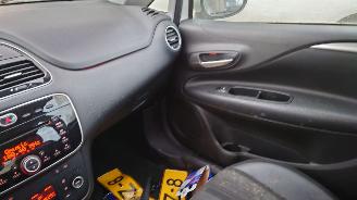Fiat Punto Evo 2010 1.4 16v 955A6 Wit 296 onderdelen picture 13