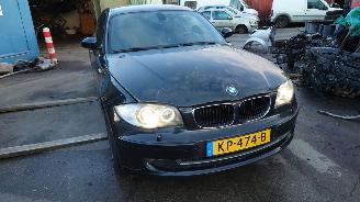 BMW 1-serie E81 2008 318i N43B20A Zwart 475 onderdelen picture 11
