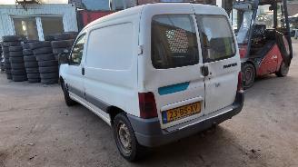 Citroën Berlingo 2005 1.9D WJY Wit  Onderdelen picture 3