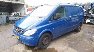 krockskadad bil auto Mercedes Vito 639 2007 120 CDI 642990 722683 Blauw onderdelen 2007/4