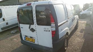 Fiat Doblo 2002 1.9 JTD 182B9 Wit 249 onderdelen picture 4