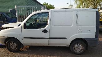 Fiat Doblo 2002 1.9 JTD 182B9 Wit 249 onderdelen picture 2