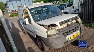 Fiat Doblo 2002 1.9 JTD 182B9 Wit 249 onderdelen picture 5