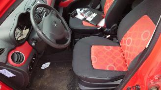 Hyundai I-10 2010 1.1 12v G4HG Rood H4 onderdelen picture 13