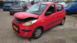 Salvage car Hyundai I-10 2010 1.1 12v G4HG Rood H4 onderdelen 2010/11