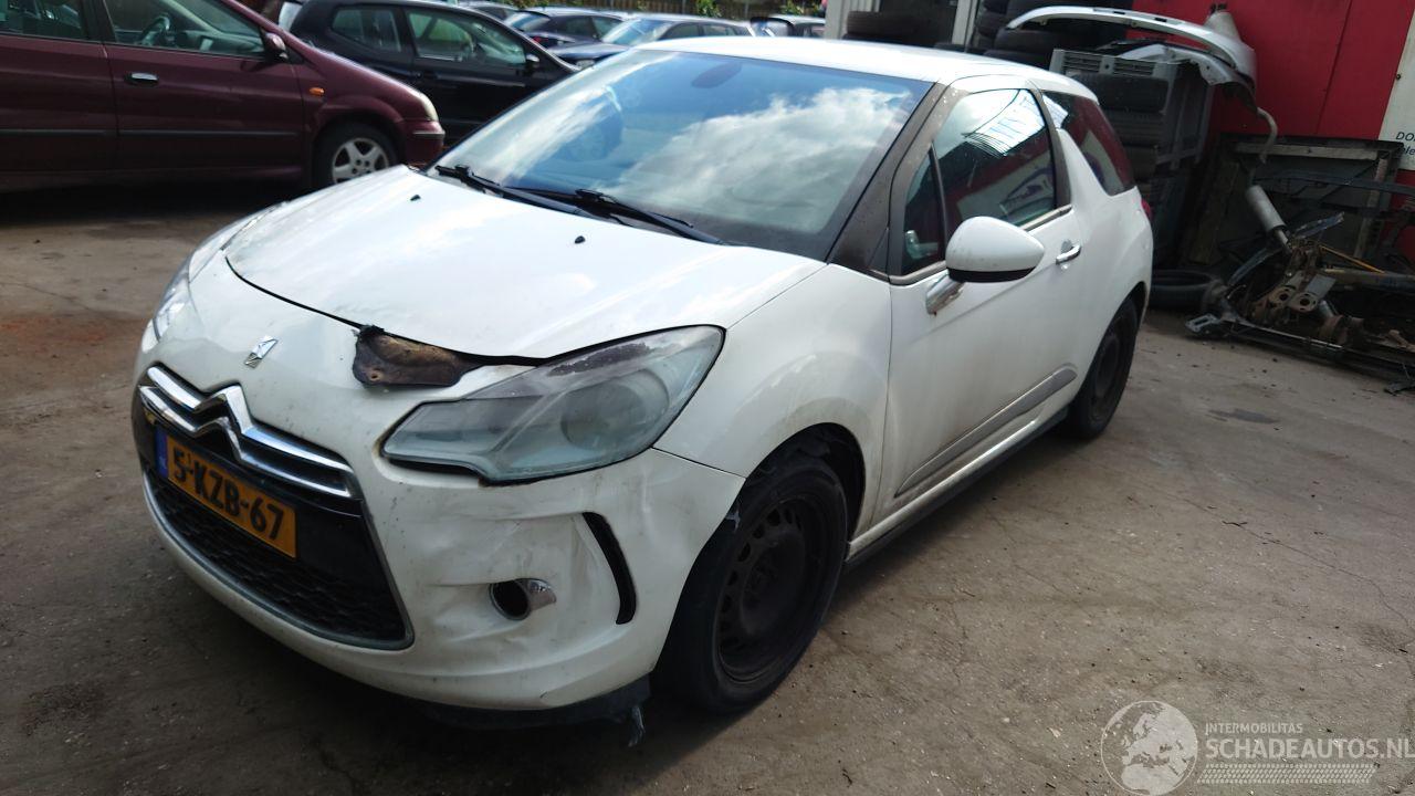 Citroën DS3 2013 1.2 12v HMZ Wit EWP onderdelen