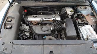 Peugeot 607 2002 2.0 16v RFN Blauw KMD onderdelen picture 17