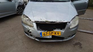 Fiat Croma 2006 2.2 16v 194A1 grijs 698/A onderdelen picture 9