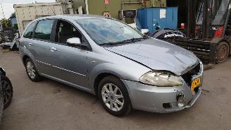 Fiat Croma 2006 2.2 16v 194A1 grijs 698/A onderdelen picture 8