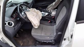 Mitsubishi Colt 2009 1.3 16v 4A90 Wit W16 onderdelen picture 13
