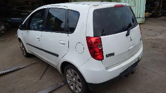 Mitsubishi Colt 2009 1.3 16v 4A90 Wit W16 onderdelen picture 3