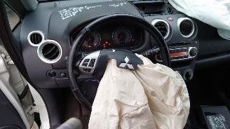 Mitsubishi Colt 2009 1.3 16v 4A90 Wit W16 onderdelen picture 15