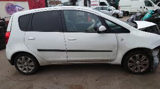 Mitsubishi Colt 2009 1.3 16v 4A90 Wit W16 onderdelen picture 7