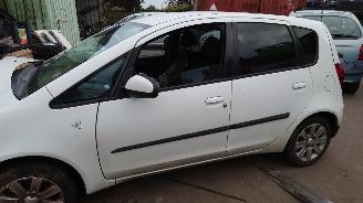Mitsubishi Colt 2009 1.3 16v 4A90 Wit W16 onderdelen picture 2