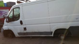 Peugeot Boxer 2009 2.2 HDI 4HV Wit onderdelen picture 2