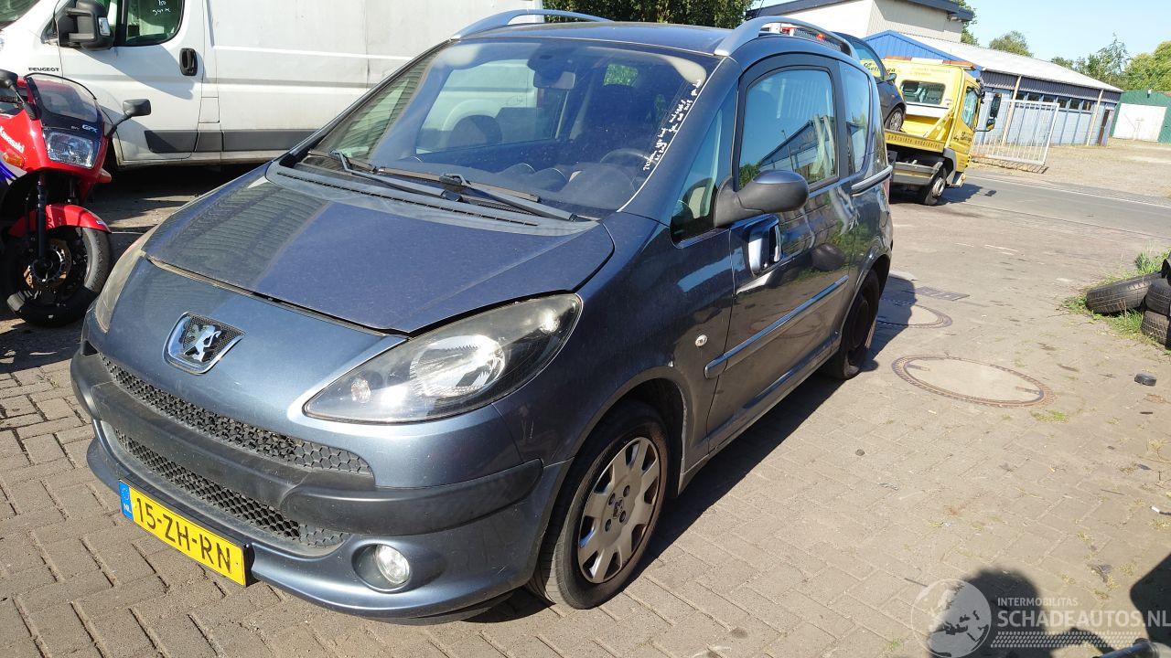 Peugeot 1007 2008 1.6 16v NFU Grijs EZW onderdelen