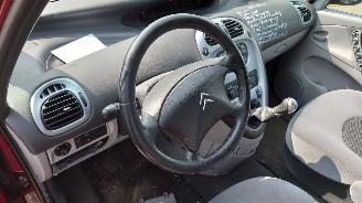 Citroën Xsara-picasso 2006 1.6 16v NFU Rood EKQ onderdelen picture 12