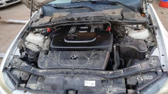 BMW 3-serie E91 2006 320D 204D4 M47N20 Grijs 354 onderdelen picture 14