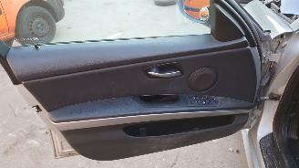 BMW 3-serie E91 2006 320D 204D4 M47N20 Grijs 354 onderdelen picture 16