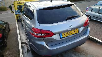 Peugeot 308 2015 1.2 12v THP HNY HN02 Grijs KCA onderdelen picture 3