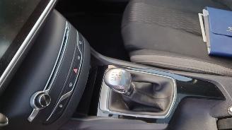 Peugeot 308 2015 1.2 12v THP HNY HN02 Grijs KCA onderdelen picture 13