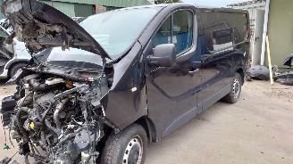 Uttjänta bilar auto Opel Vivaro 2015 1.6 BiCDTI R9M450 Zwart 92U onderdelen 2015/6