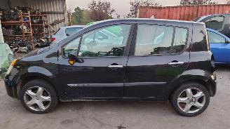 Renault Modus 2005 1.6 16v K4M Zwart NV676 onderdelen picture 2