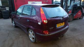 Nissan Almera-tino 2005 1.8 16v QG18DE rood onderdelen picture 3