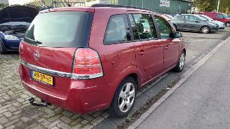 Opel Zafira B 2006 1.8 16v Z18XER Rood Z50C onderdelen picture 5