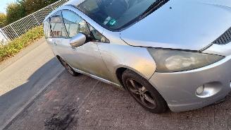 Mitsubishi Grandis 2006 2.4 16v 4G69 Grijs onderdelen picture 7