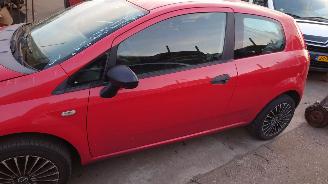 Fiat Grande Punto 2006 1.2i 199A4 Rood 176/A onderdelen picture 3