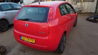 Fiat Grande Punto 2006 1.2i 199A4 Rood 176/A onderdelen picture 7
