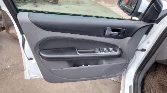 Ford Focus 2010 2.0 TDCI G6DG Wit Frozen White onderdelen picture 15