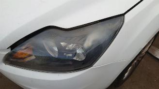 Ford Focus 2010 2.0 TDCI G6DG Wit Frozen White onderdelen picture 2