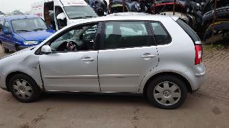 Volkswagen Polo 2002 1.4 16v BBY FCU Grijs LA7W onderdelen picture 3