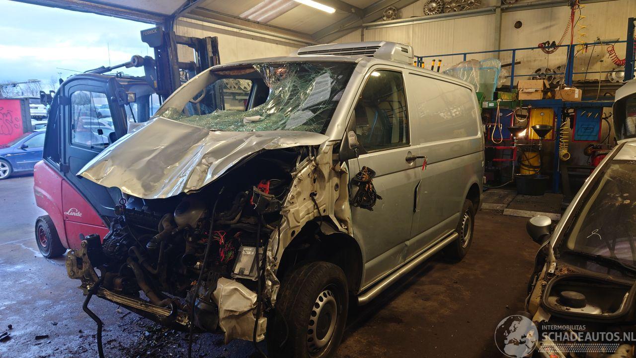 Volkswagen Transporter T5 2005 1.9 TDI AXB GTV Zilver LA7W onderdelen