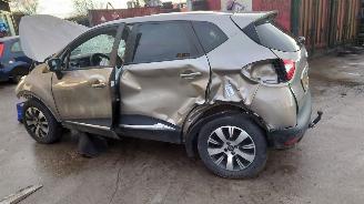 Renault Captur 2014 0.9 TCE H4B400 JR5357 TEHNK onderdelen picture 2