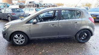 Opel Corsa D 2012 1.3 CDTI A13DTE Bruin Z40W GJM onderdelen picture 2