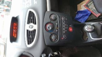 Renault Clio 3 2007 1.4 16v K4J Rood OV727 onderdelen picture 15