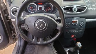 Renault Clio 3 2008 1.2 16v TCE D4FH7 Grijs TEHNK onderdelen picture 13