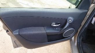 Renault Clio 3 2008 1.2 16v TCE D4FH7 Grijs TEHNK onderdelen picture 11
