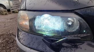 Volvo V-70 station 2004 2.4 20v B5244S Zwart 452 onderdelen picture 9