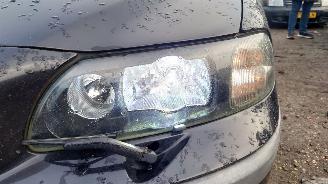 Volvo V-70 station 2004 2.4 20v B5244S Zwart 452 onderdelen picture 10