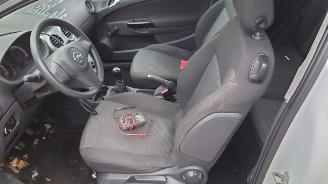 Opel Corsa D 2011 1.2 16v A12XER Wit onderdelen picture 15