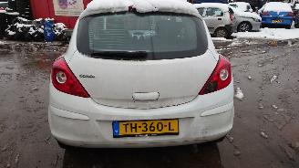 Opel Corsa D 2011 1.2 16v A12XER Wit onderdelen picture 4