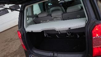 Fiat Idea 2004 1.4 16v 843A1 Zwart 632 onderdelen picture 5