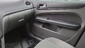 Ford Focus 2 2007 1.6 TDCI HHDA Blauw Ocean Blue onderdelen picture 19